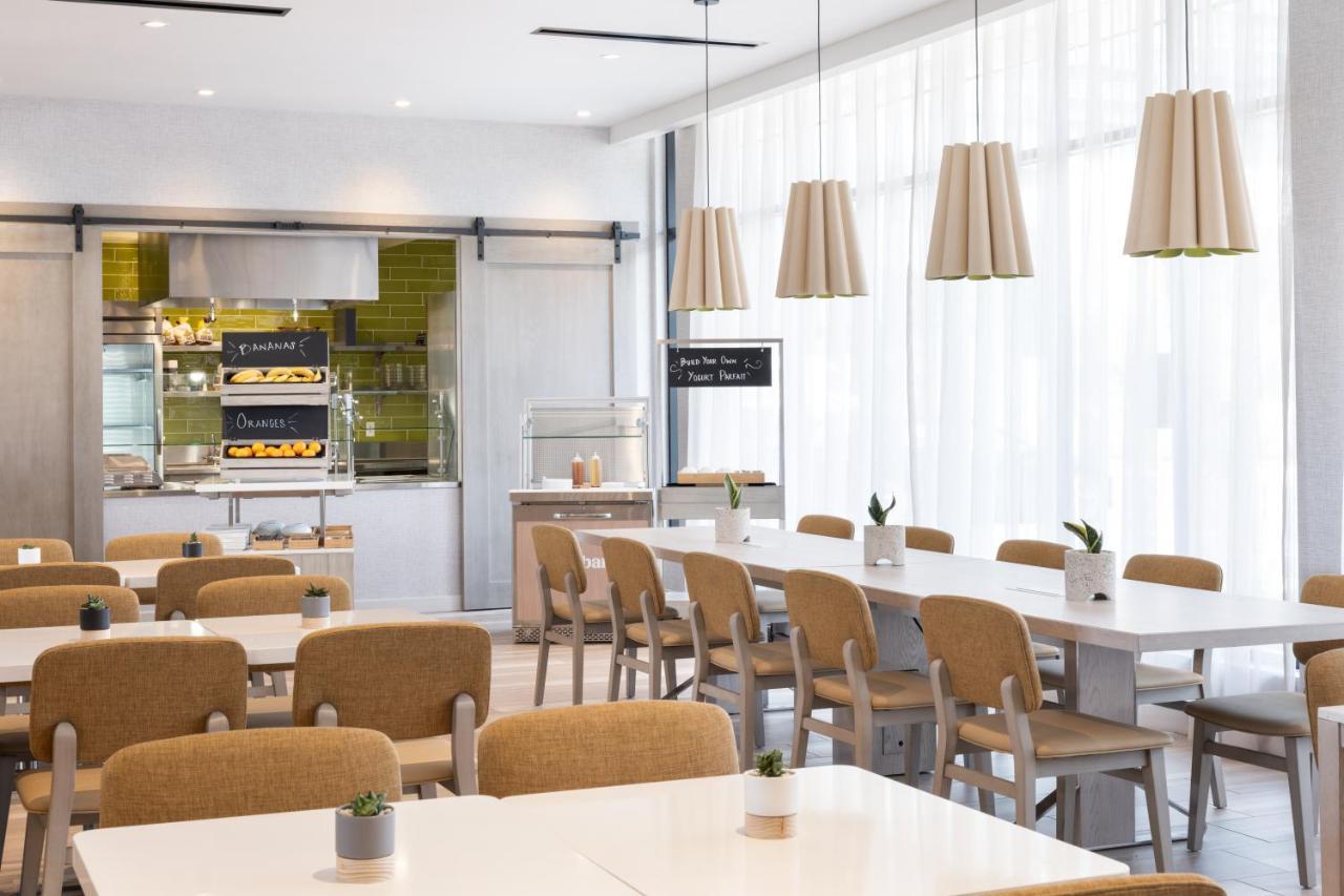Element San Jose Airport Hotel Bagian luar foto
