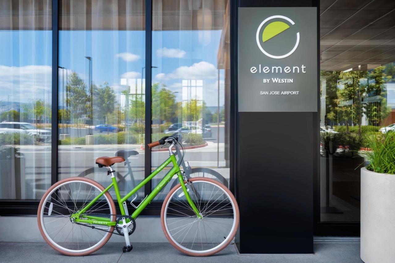 Element San Jose Airport Hotel Bagian luar foto