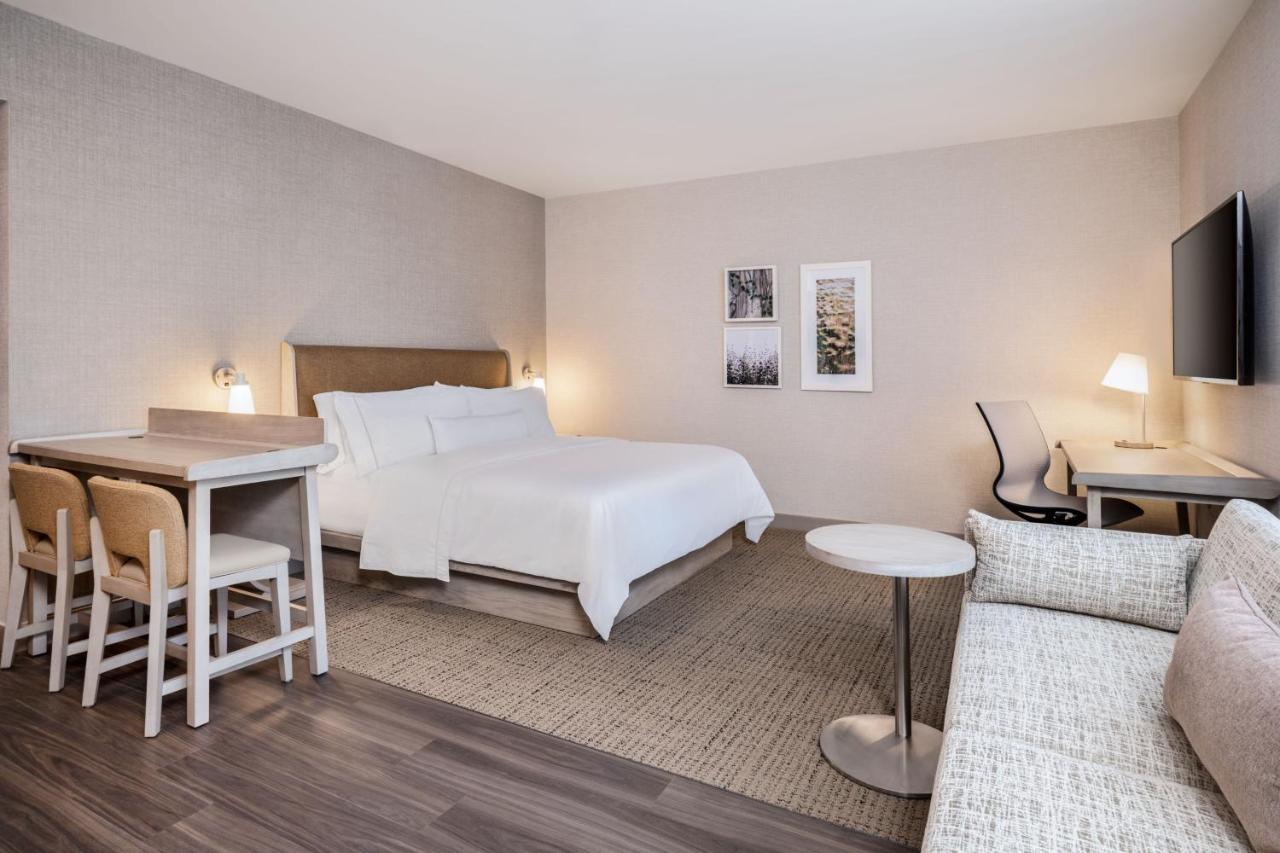 Element San Jose Airport Hotel Bagian luar foto